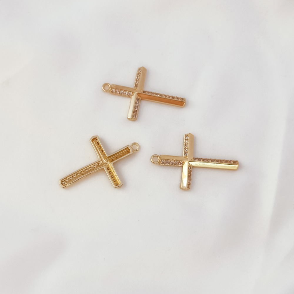 14-каратный позолоченный брасл – обзор и цена Cross Pendant Necklace Gold